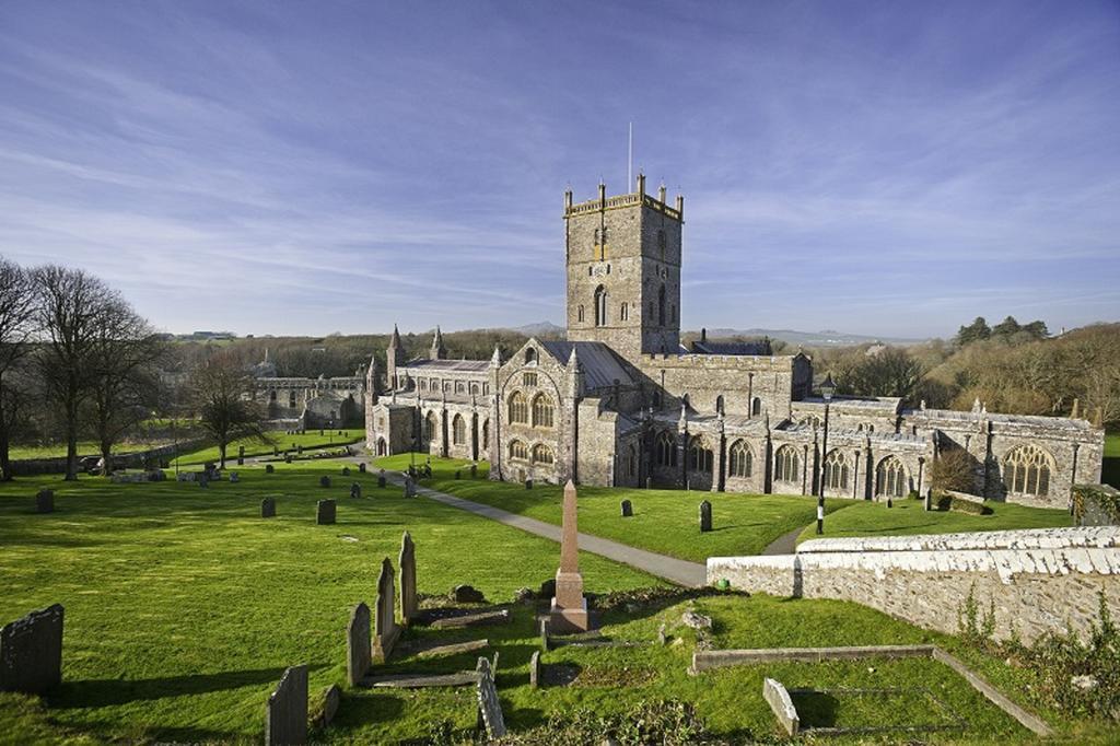 Maison d'hôtes Penrhiw Priory à Saint David's Extérieur photo